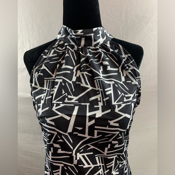 Black And White Print Ruffle Hem Halter Dress - Picture 7 of 10